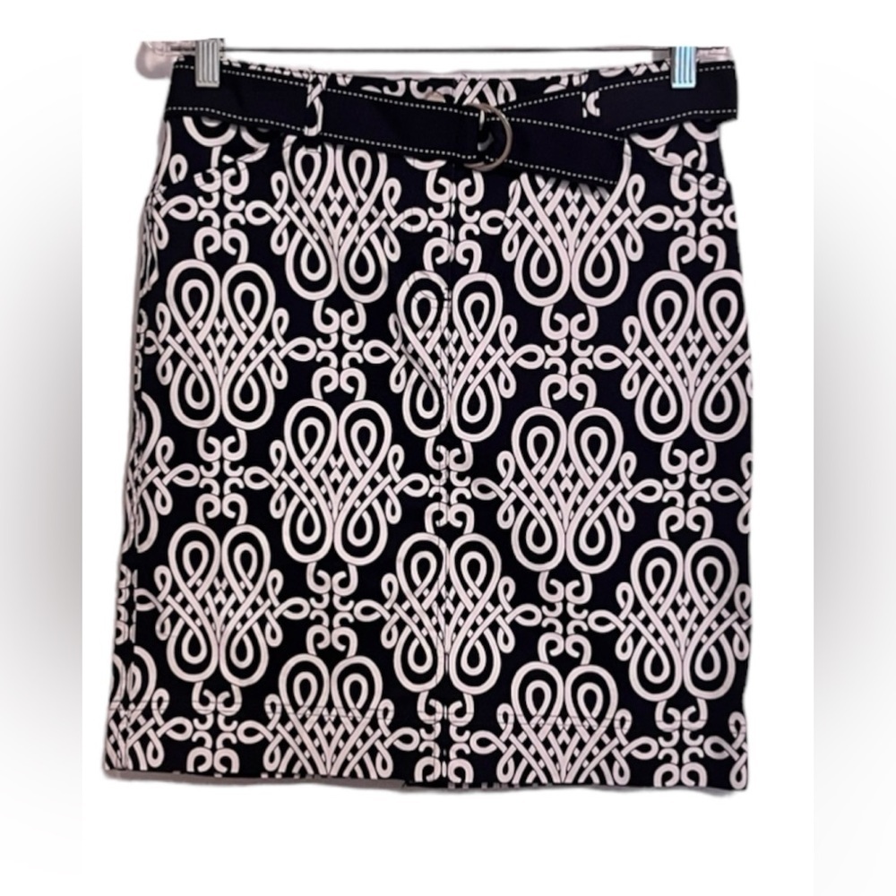 NWT Jones New York dark blue and white skirt size 4